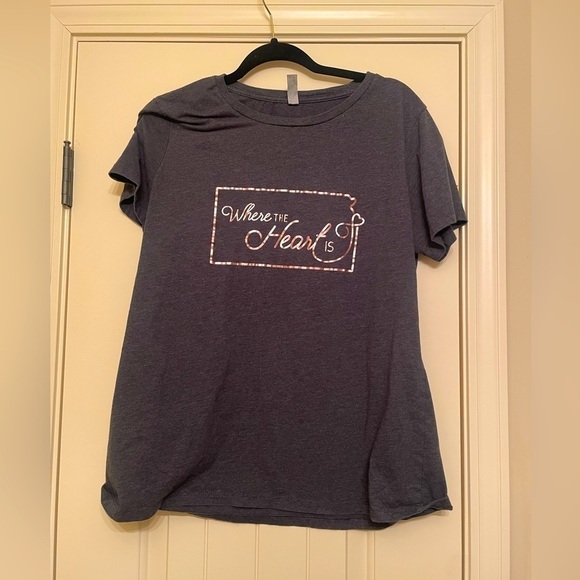 Kansas Where the Heart Is T-Shirt - Picture 1 of 2